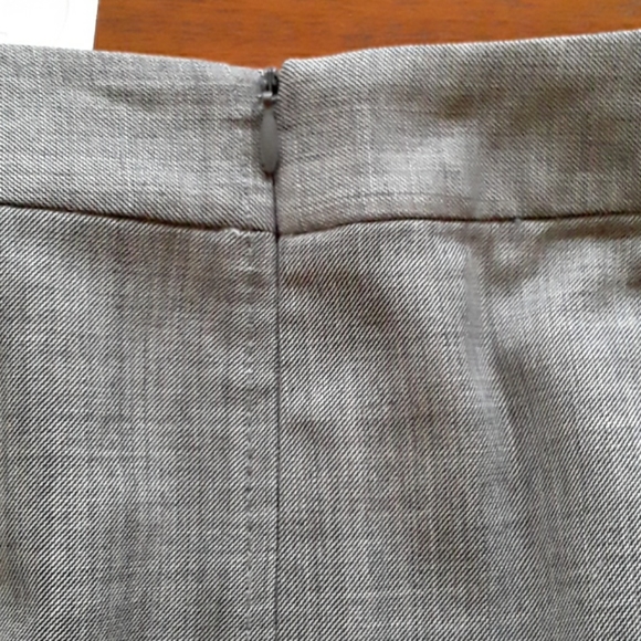 Vintage Banana republic Wool peplum skirt - Picture 4 of 4